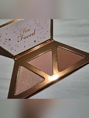 Too Faced Triangular Cheek Palette - Rose, Pink, Bronze